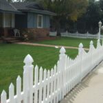 Scallop-Spade-Picket-white-vinyl-Fence-500x640