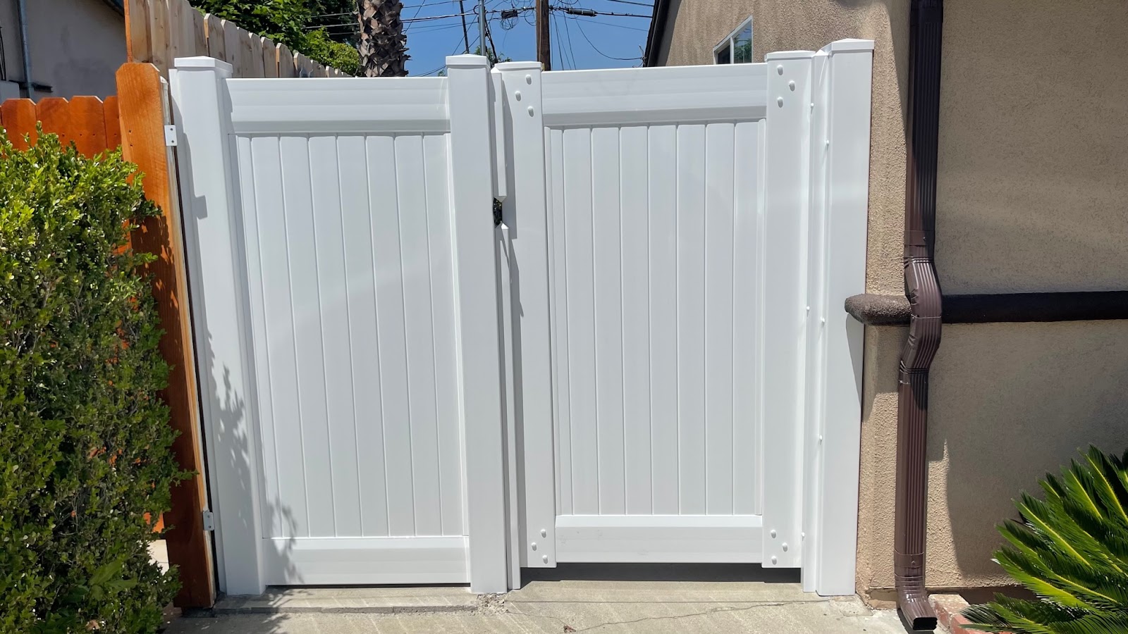 premium Vinyl Gates