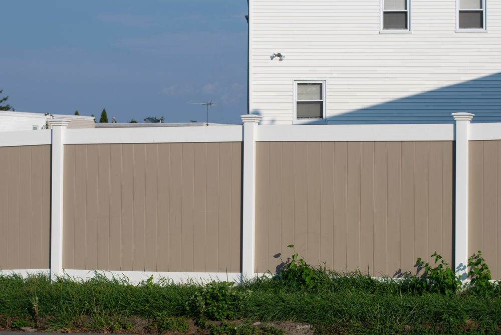 Guide To Choose A Vinyl Fence