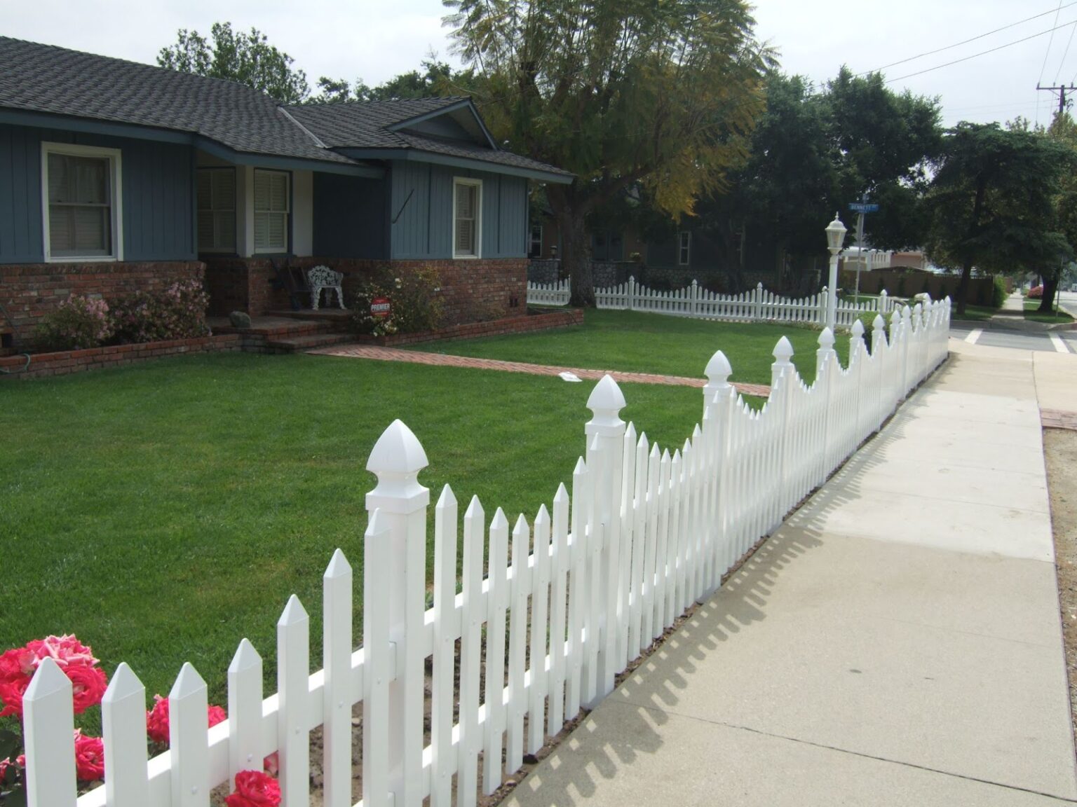 Unbeatable White Picket Vinyl Fence Selection - GNG