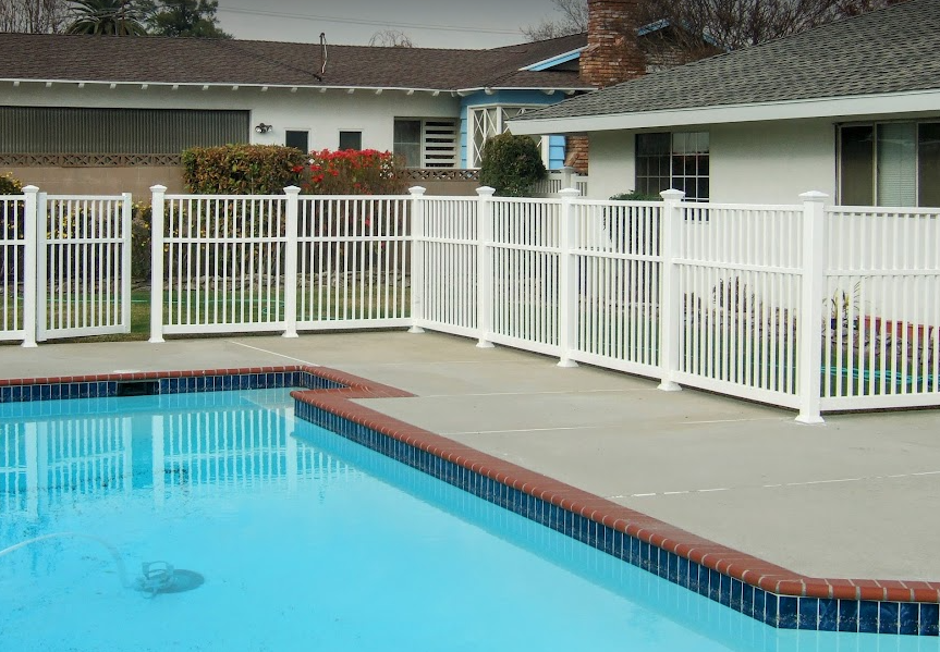 Vinyl Pool Fence