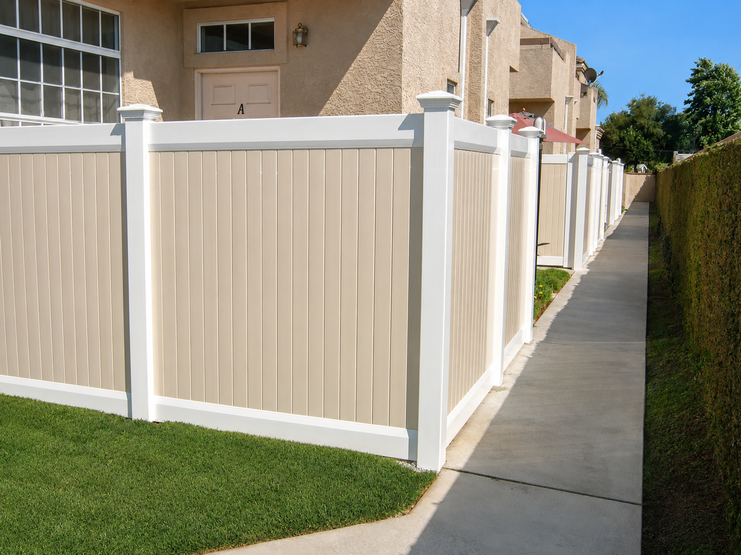 GNG Vinyl fencing project 18353